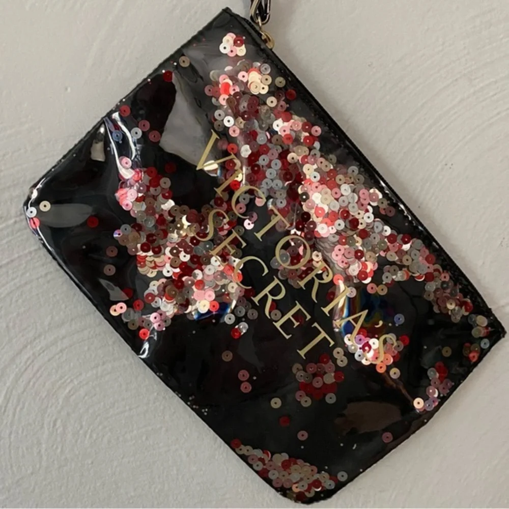 Victoria’s Secret Wristlet Purse Bag Full Zip New‎